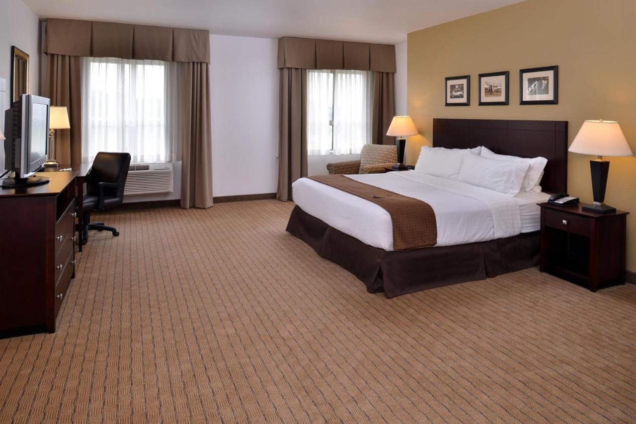 Holiday Inn Madison At The American Center By Ihg Ngoại thất bức ảnh
