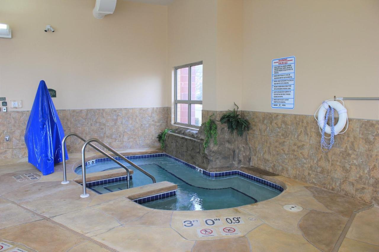 Holiday Inn Madison At The American Center By Ihg Ngoại thất bức ảnh