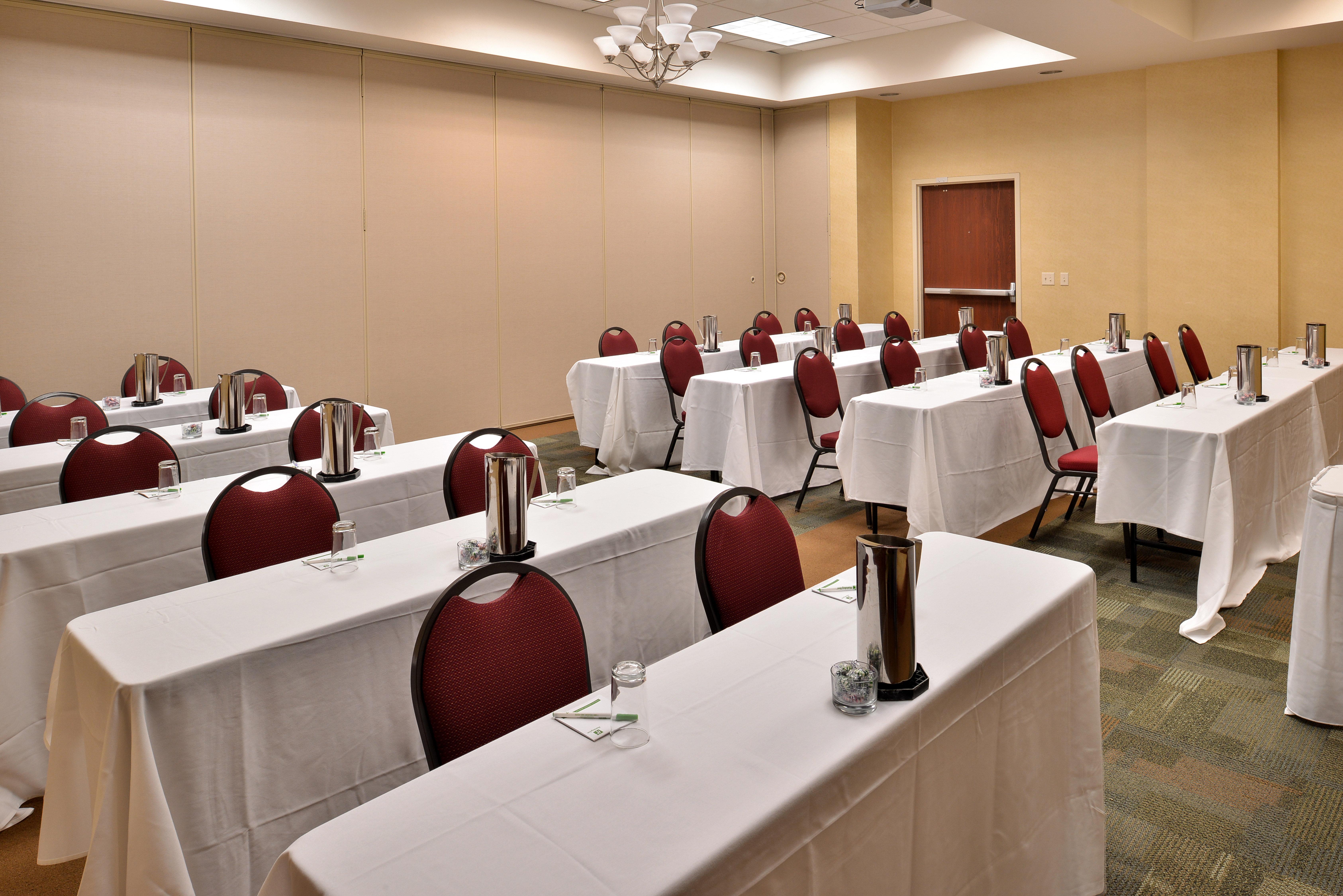 Holiday Inn Madison At The American Center By Ihg Ngoại thất bức ảnh