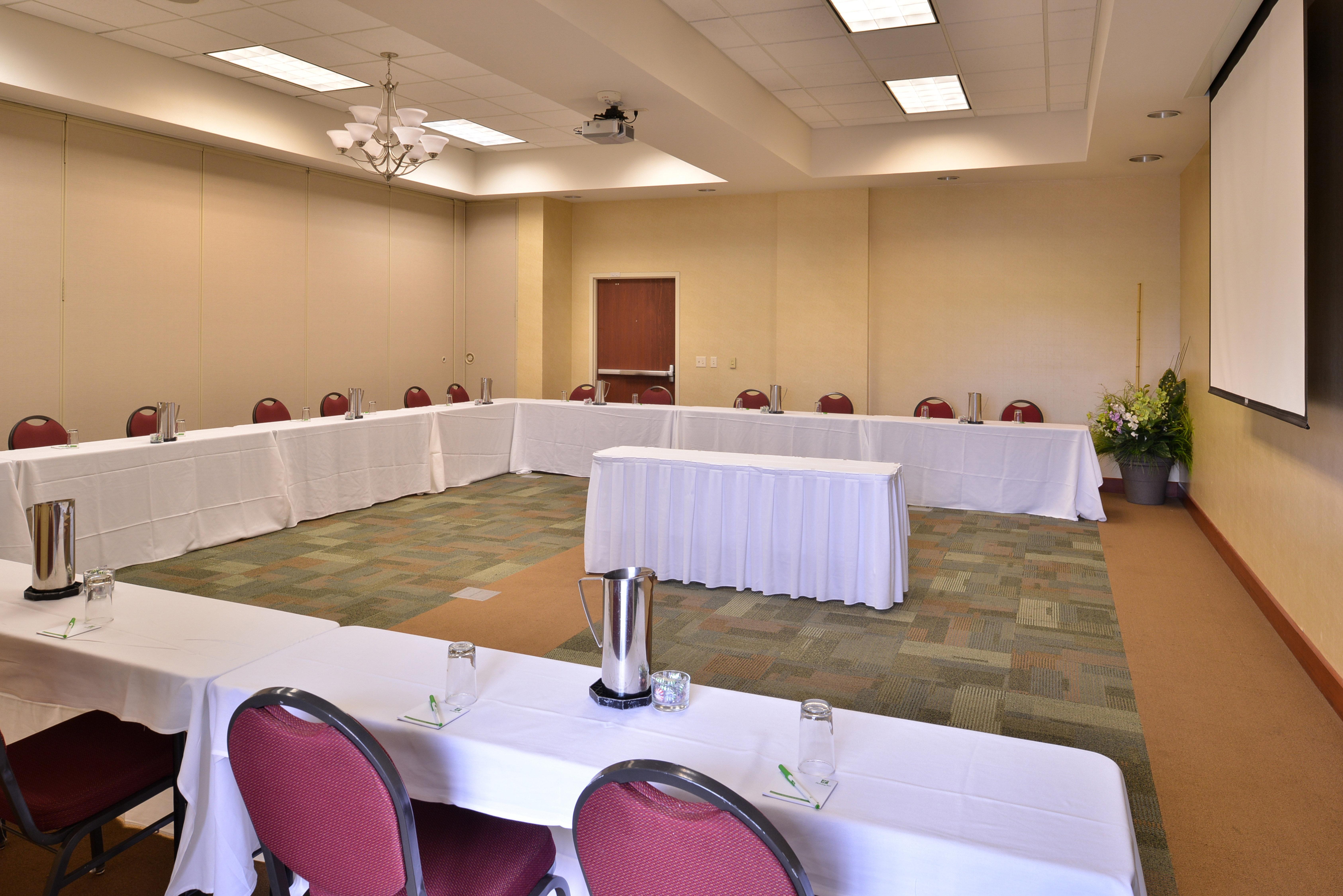 Holiday Inn Madison At The American Center By Ihg Ngoại thất bức ảnh