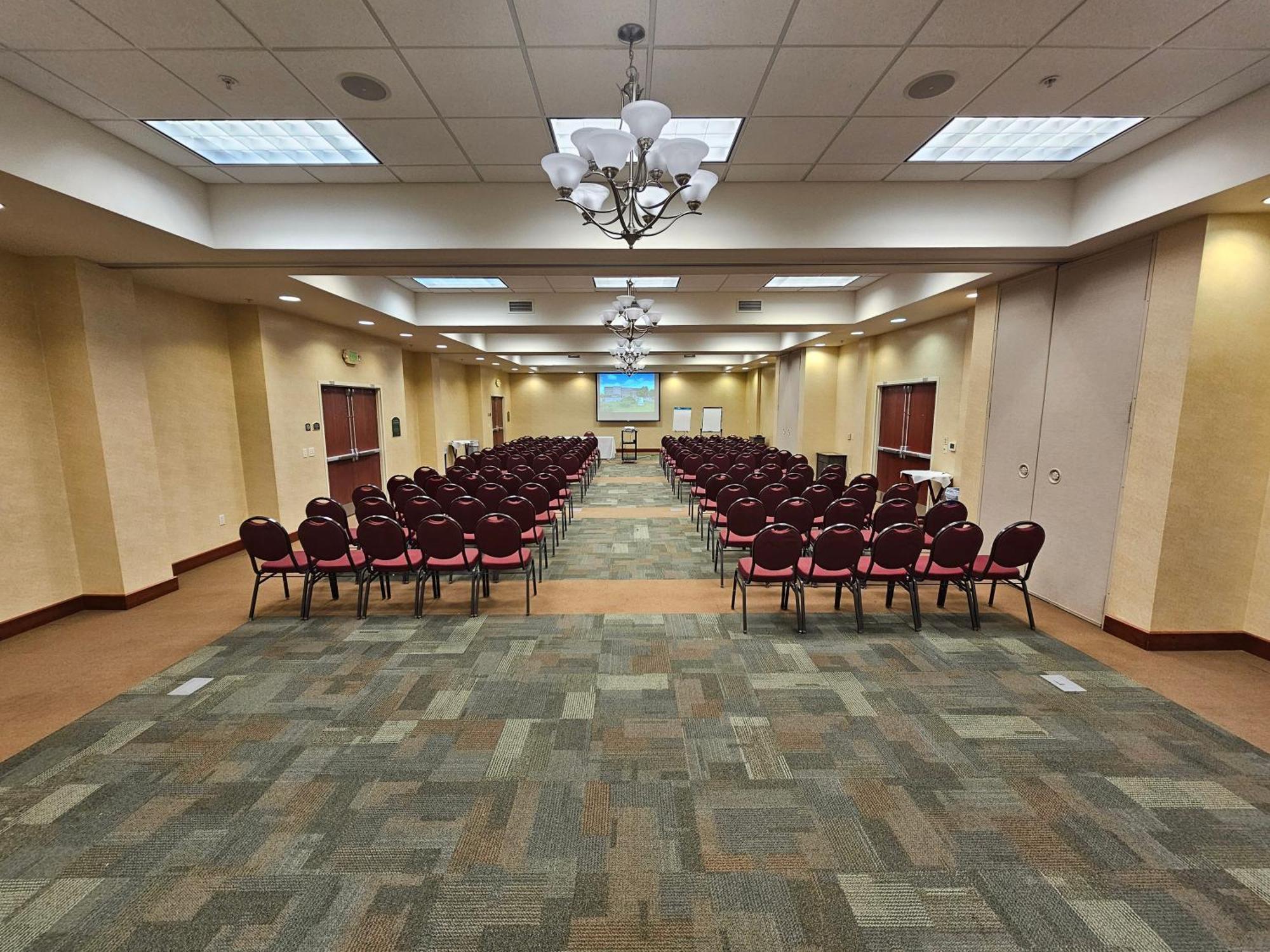 Holiday Inn Madison At The American Center By Ihg Ngoại thất bức ảnh